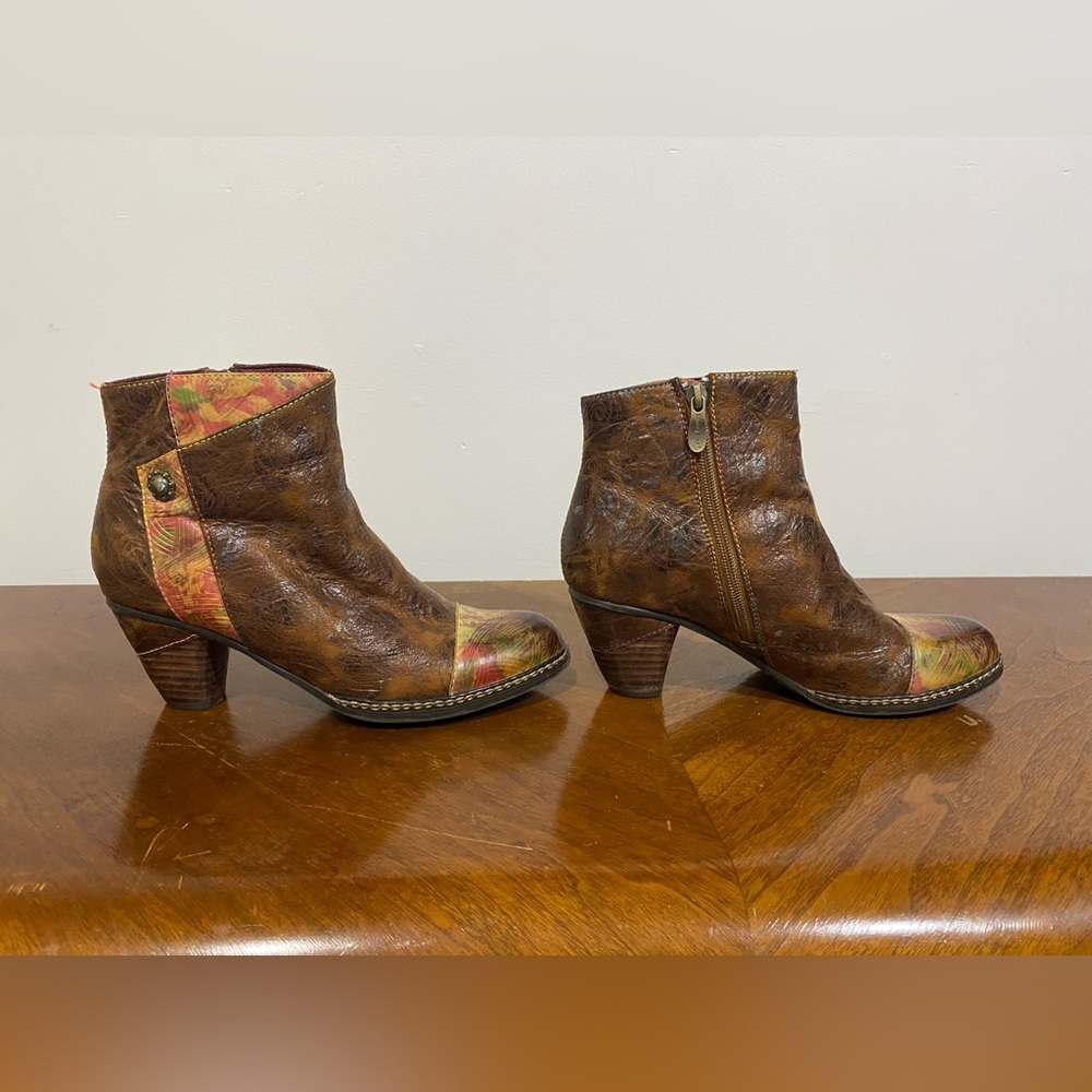Spring Step Boots - image 2